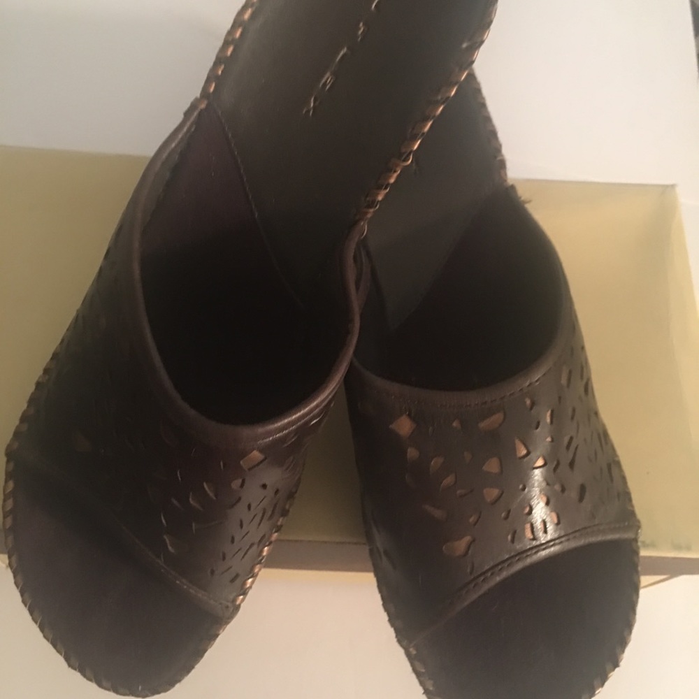 Brown sandals size 10